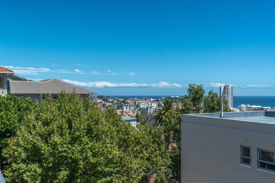 2 Bedroom Property for Sale in Sea Point Western Cape